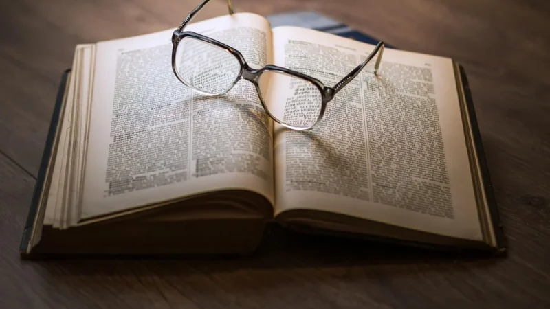 Magia słowa w powieściach XX wieku