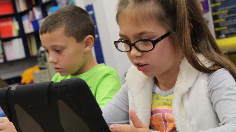 Nowoczesne technologie w edukacji: Szanse i wyzwania